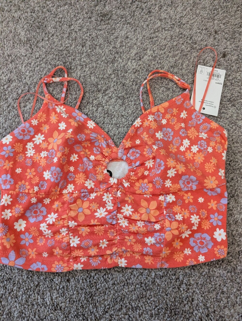 SO Cropped Keyhole Tank Bundle - Picture 2 of 8